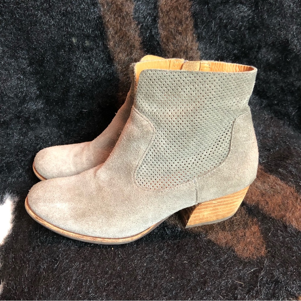 Kork-Ease Taupe Leather Booties Sz 7M